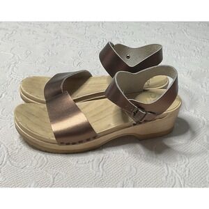 Sven Wooden Clogs Sandals Open Toe Bronze Strap Buckle USA Made Size 8,5-9(39)